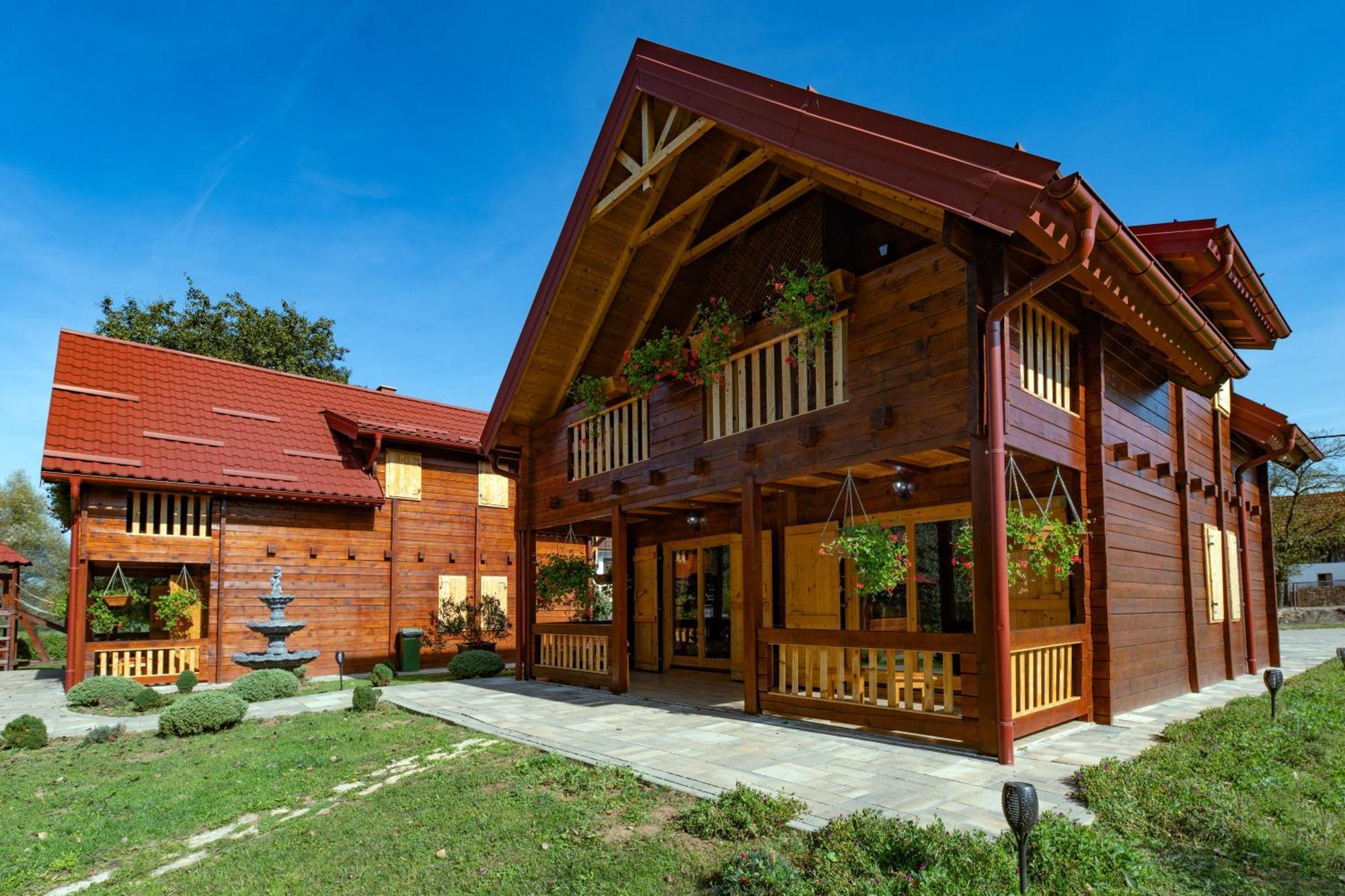 Riverside Apartments Оточац Экстерьер фото