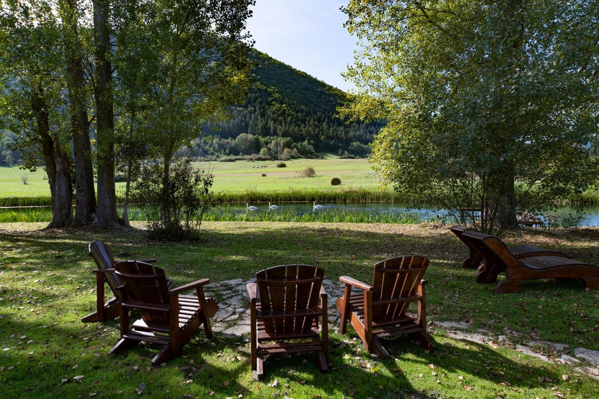Riverside Apartments Оточац Экстерьер фото